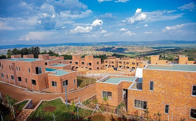 Land of a Thousand Hills, Prices of a Thousand Questions